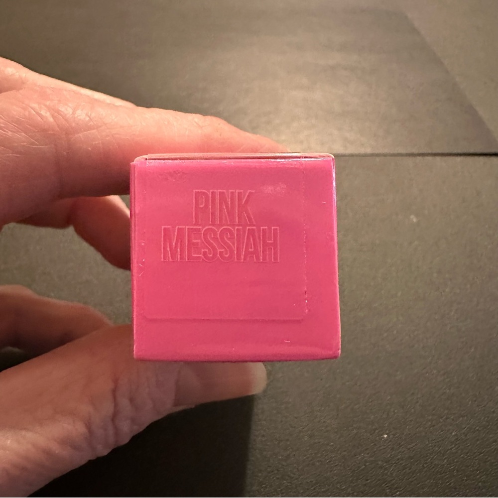 Jeffrey Star Velvet Trap Lipstick - Picture 3 of 3